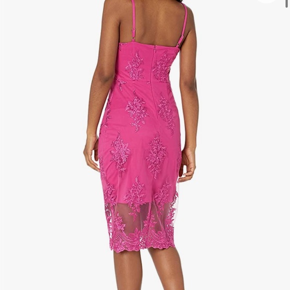 GUESS Women's Embroidered Mesh Illusion Scalloped Hem Sheath Dress - Picture 2 of 3